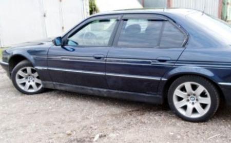   BMW 7  (E38) 1994-2001  B21594