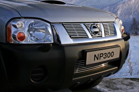     D10  (1   7 ) NISSAN NP300 2008- NINP962041