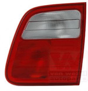 TAIL LAMP R.COMPLETE; MERCED.210 E 3028928U