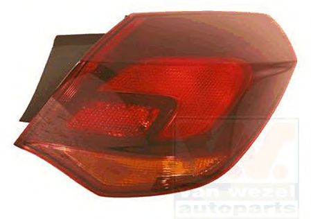 TAIL LAMP GLASS R.OUTER 3749936